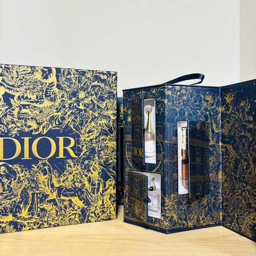 Dior montaigne calendario - 30,